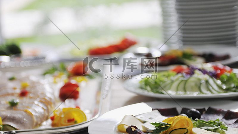 揭秘小型餐饮供应链加盟：条件与考量